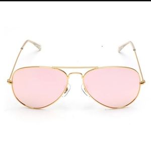 Polarized aviator sunglasses